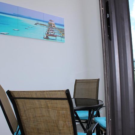 Flic En Flac Beach Penthouse 외부 사진
