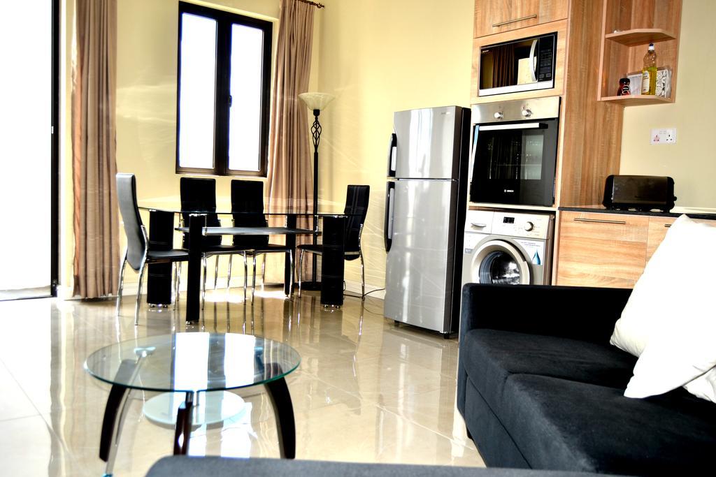 Flic En Flac Beach Penthouse 외부 사진