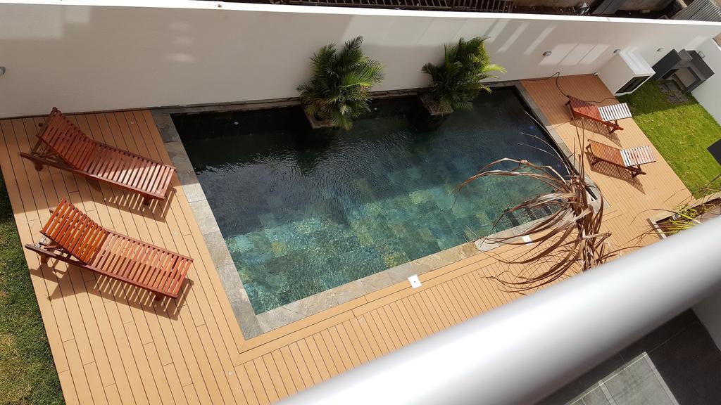 Flic En Flac Beach Penthouse 외부 사진
