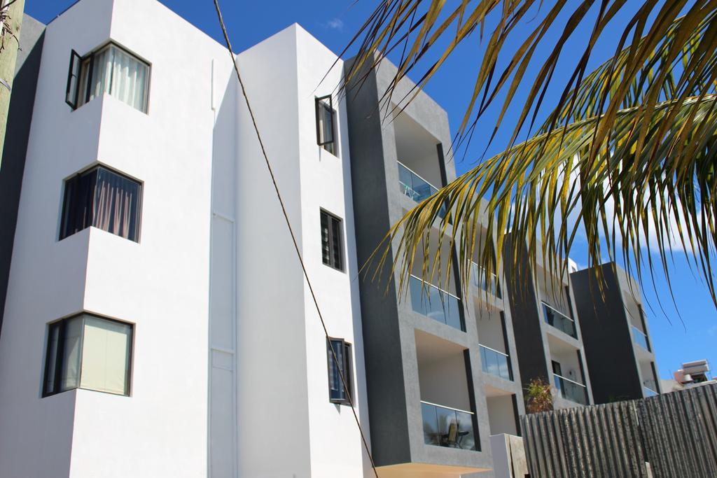 Flic En Flac Beach Penthouse 외부 사진